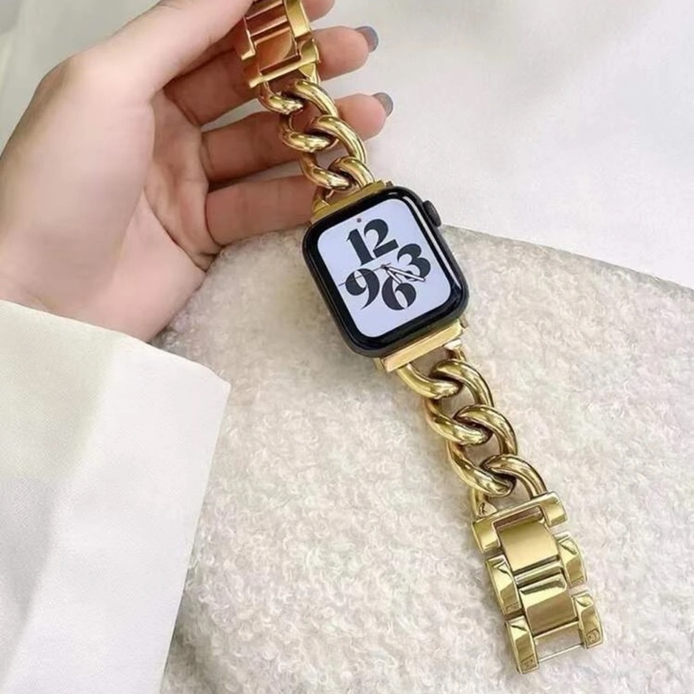 NWT Gold Chain Chuncky Apple Watch Band Stainless Steel Size 38/40/41​​​​​​​​